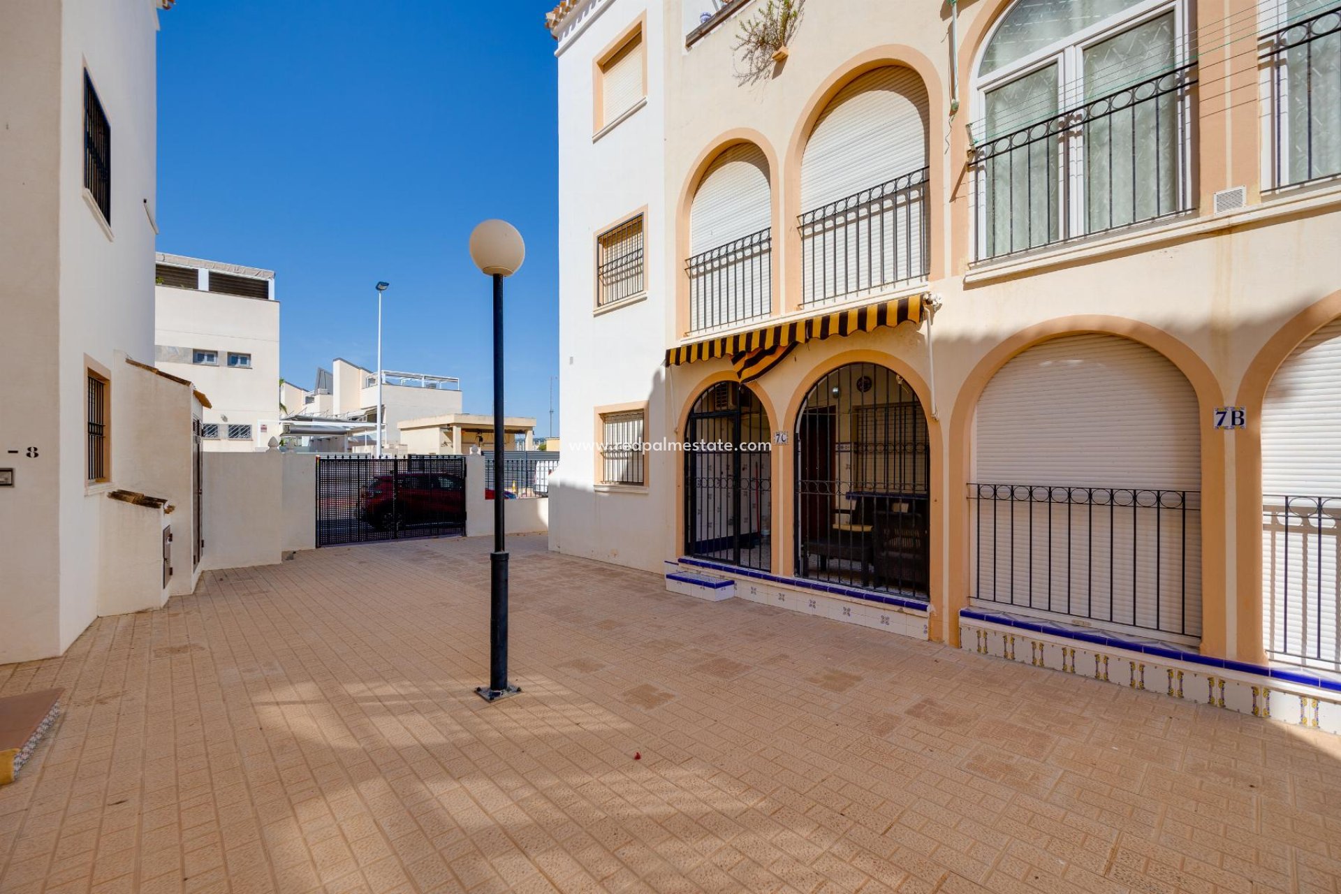 Återförsäljning - Bungalow -
Torrevieja - El Acequión - Los Náufragos