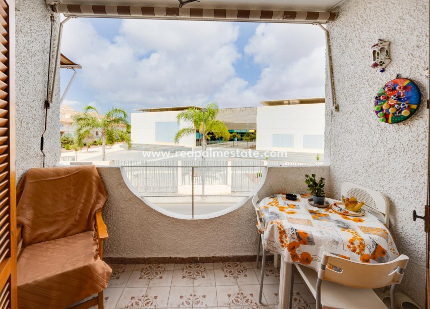 Återförsäljning - Bungalow -
Torrevieja - El Acequión - Los Náufragos