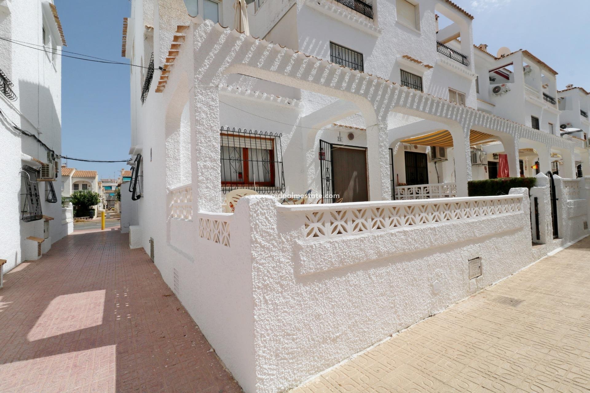 Återförsäljning - Bungalow -
Torrevieja - El Acequión - Los Náufragos