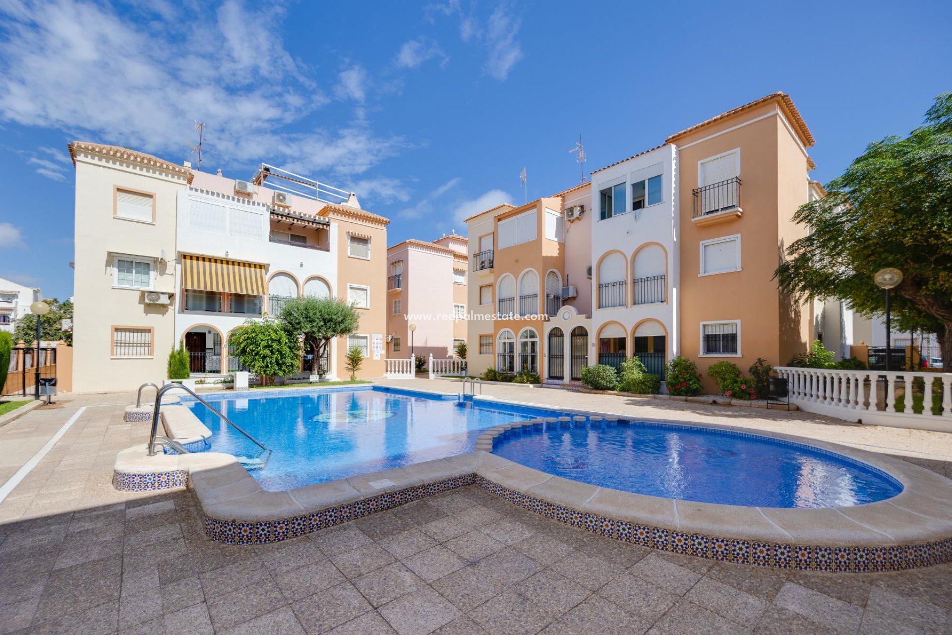 Återförsäljning - Bungalow -
Torrevieja - El Acequión - Los Náufragos