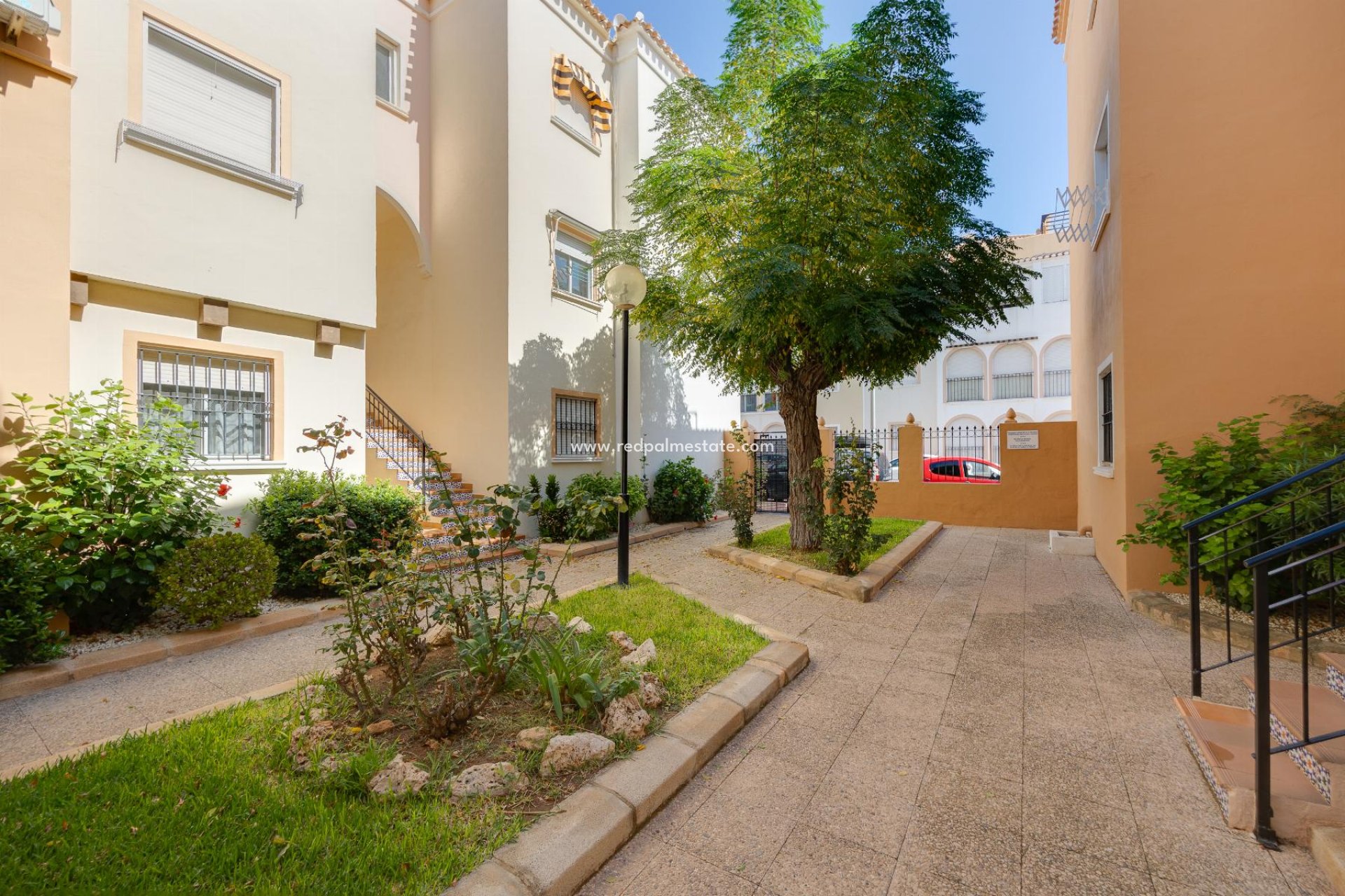 Återförsäljning - Bungalow -
Torrevieja - El Acequión - Los Náufragos