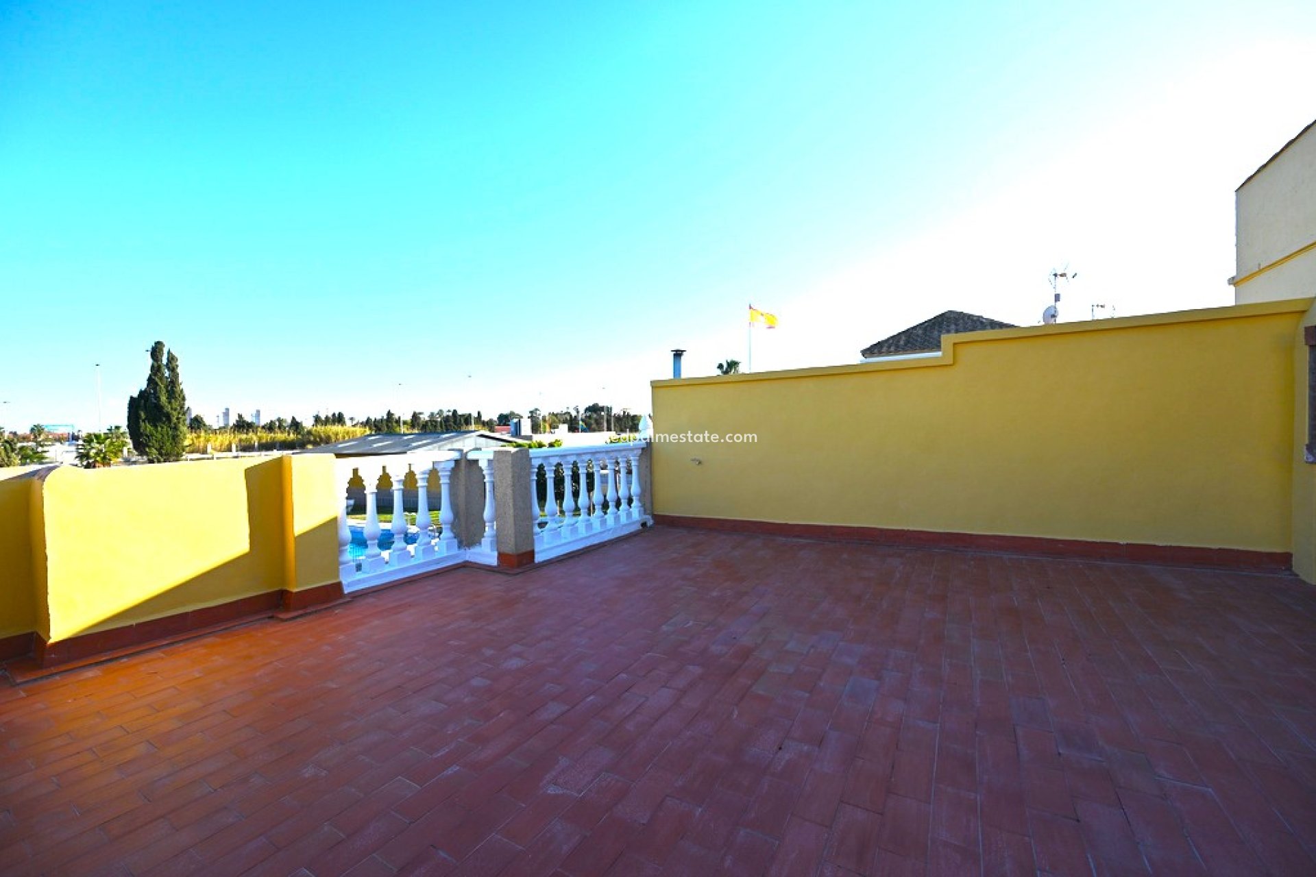 Återförsäljning - Bungalow -
Torrevieja - Jardín del Mar