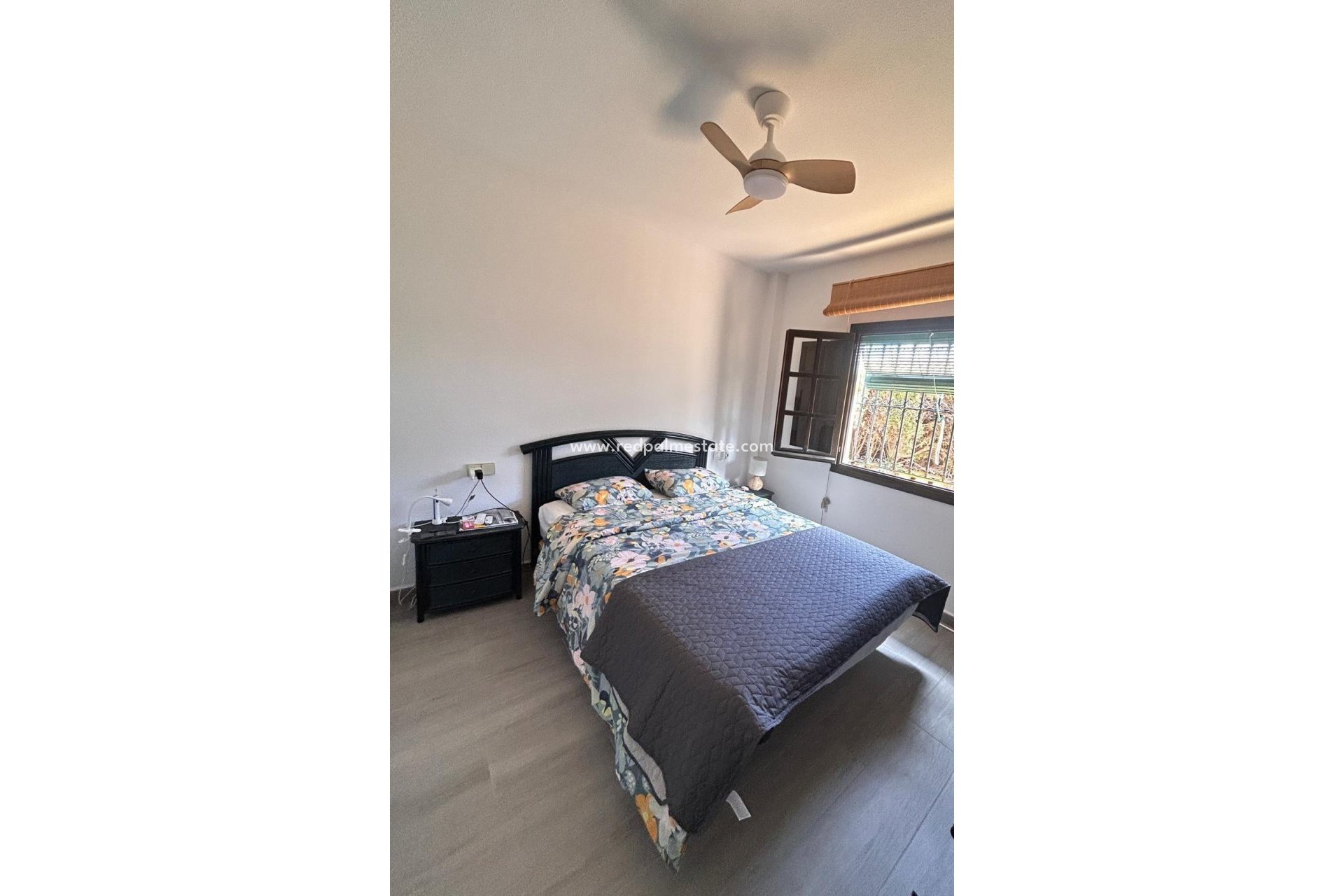Återförsäljning - Bungalow -
Torrevieja - La Mata