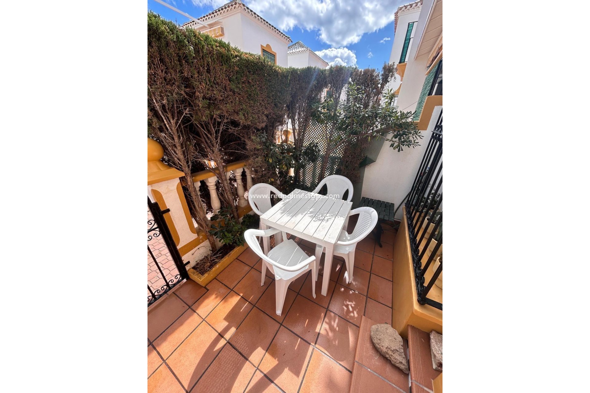 Återförsäljning - Bungalow -
Torrevieja - La Mata