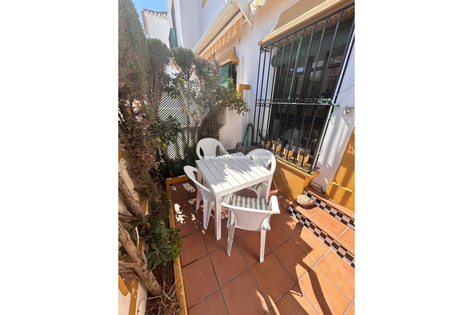 Återförsäljning - Bungalow -
Torrevieja - La Mata