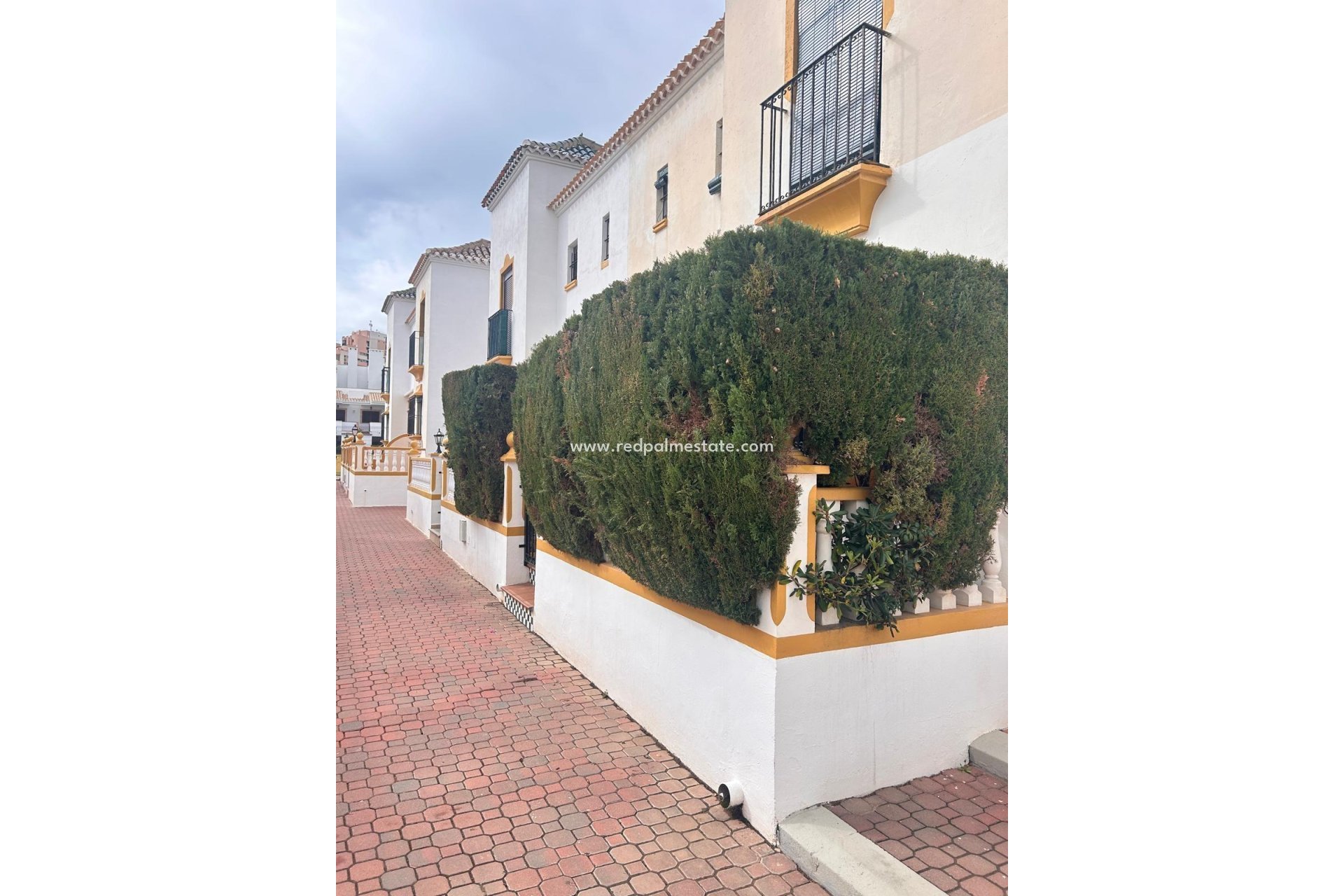 Återförsäljning - Bungalow -
Torrevieja - La Mata
