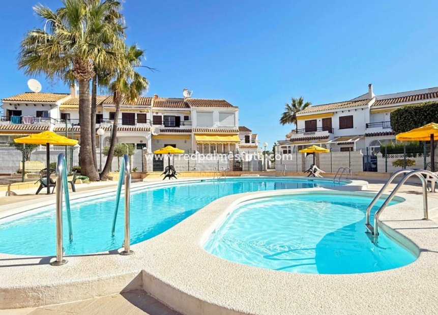 Återförsäljning - Bungalow -
Torrevieja - La Mata