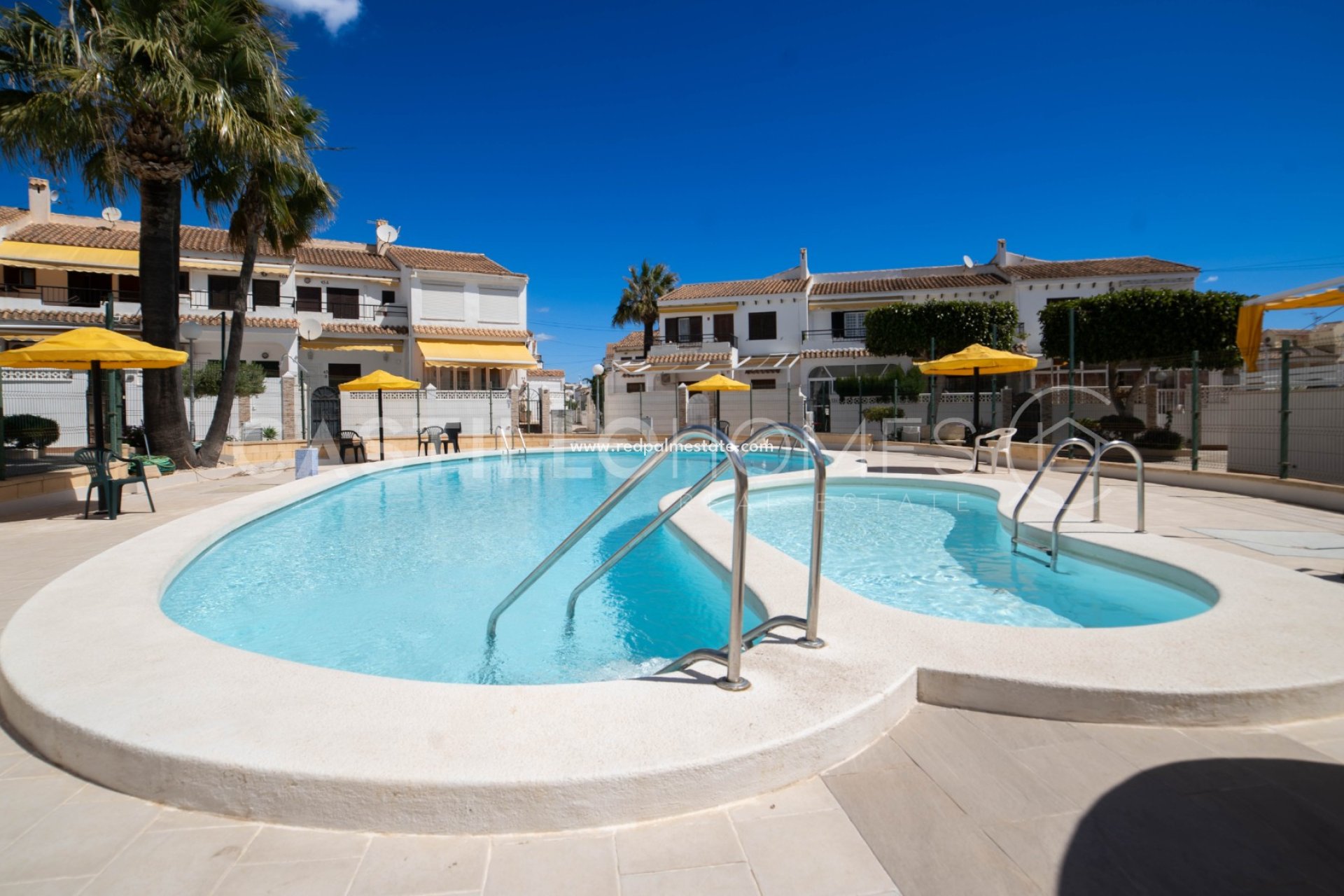 Återförsäljning - Bungalow -
Torrevieja - La Mata