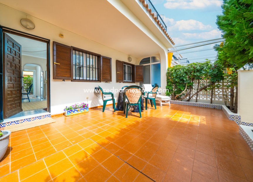 Återförsäljning - Bungalow -
Torrevieja - La Mata
