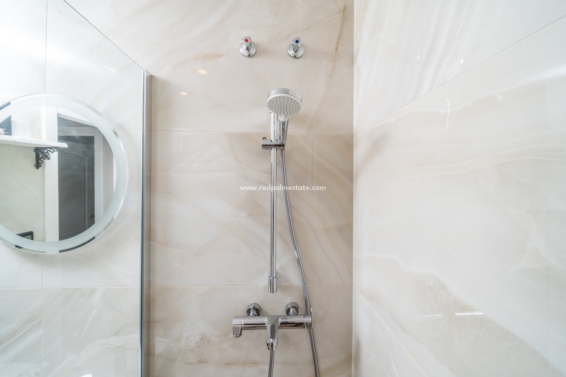 Återförsäljning - Bungalow -
Torrevieja - La Mata