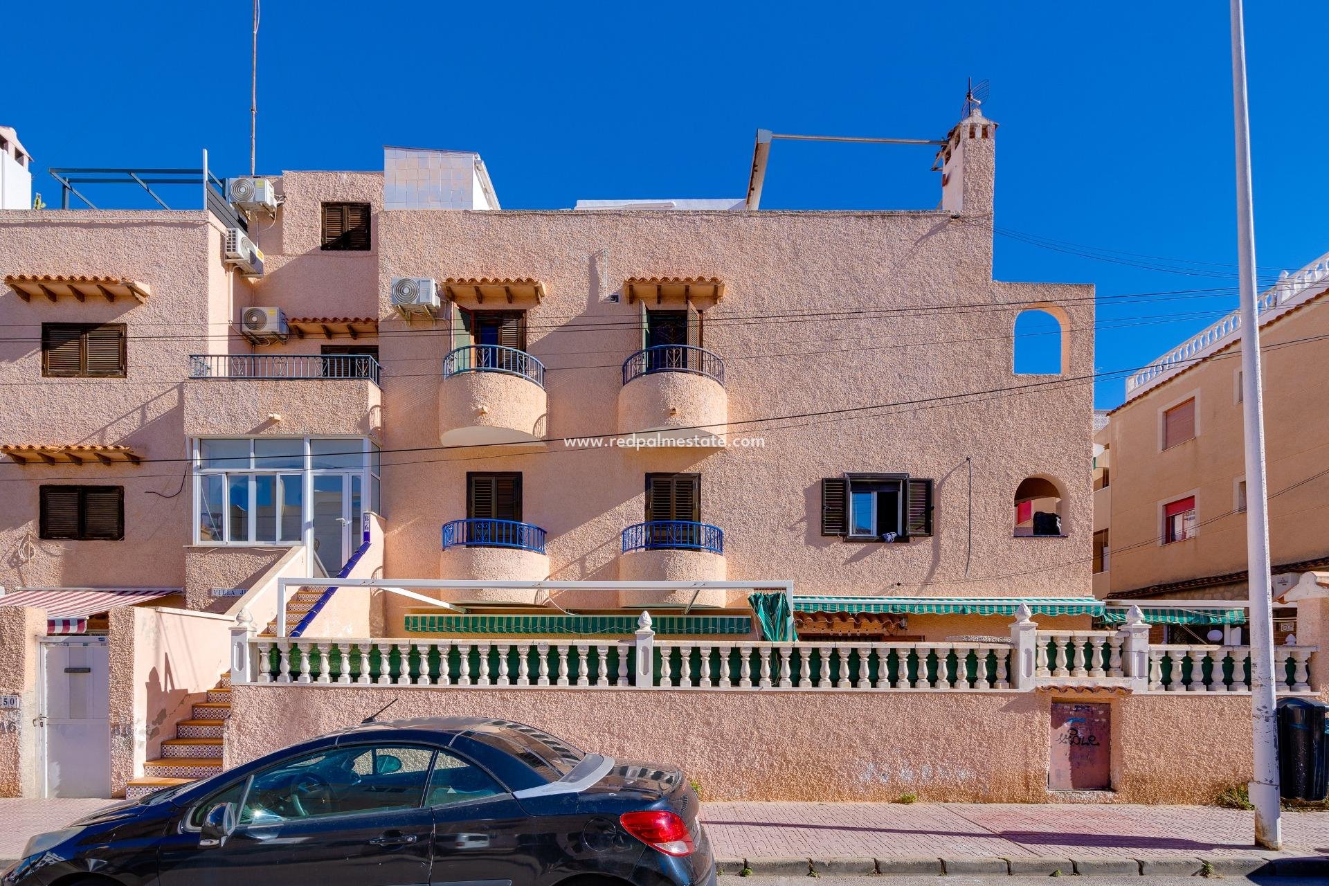 Återförsäljning - Bungalow -
Torrevieja - La Mata