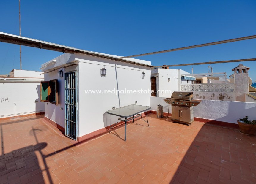 Återförsäljning - Bungalow -
Torrevieja - La Mata