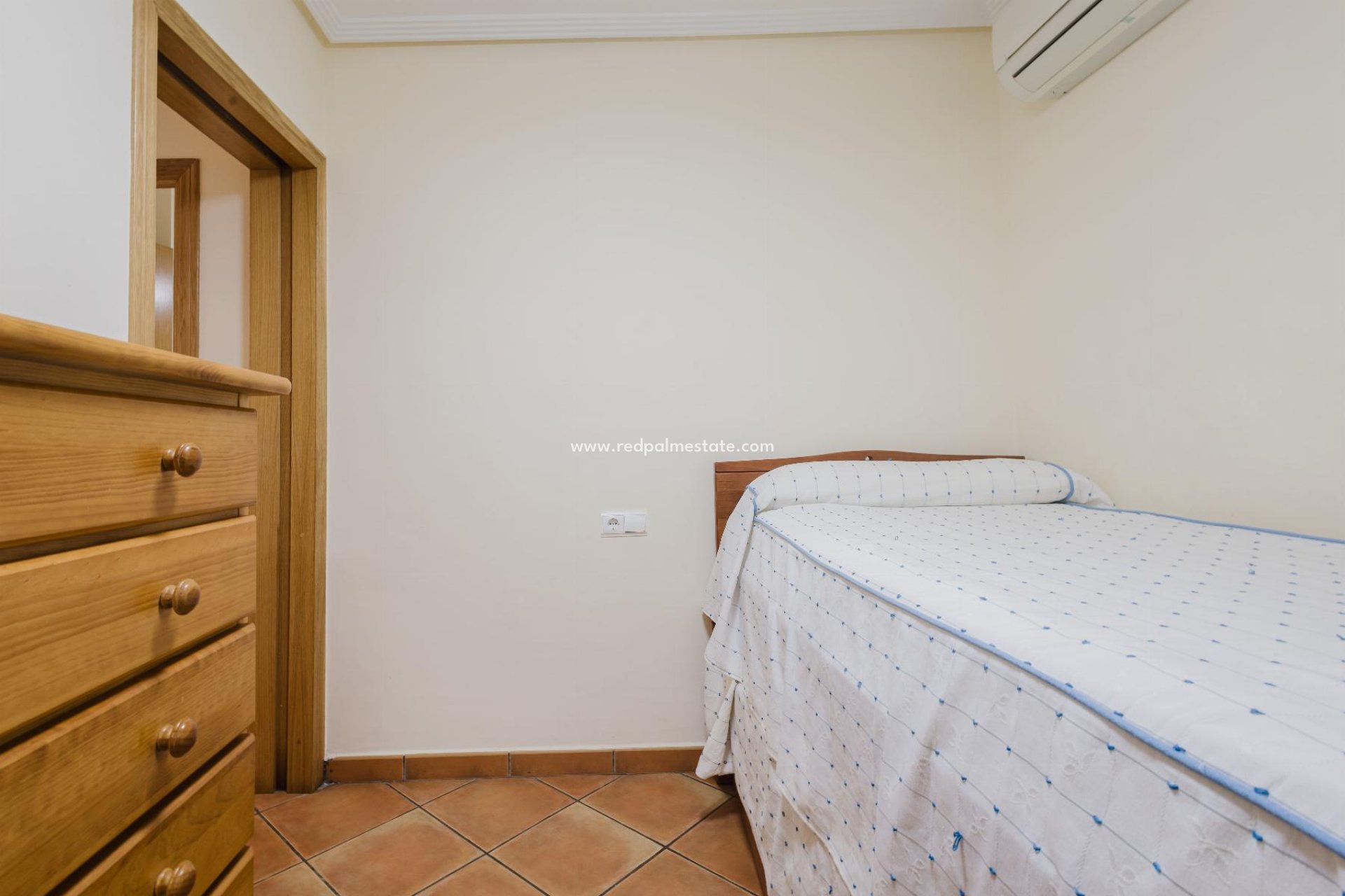 Återförsäljning - Bungalow -
Torrevieja - La Mata