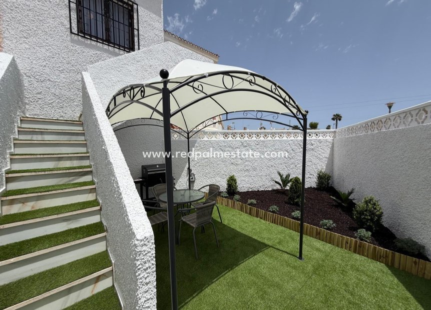 Återförsäljning - Bungalow -
Torrevieja - La Siesta - El Salado -  Torreta