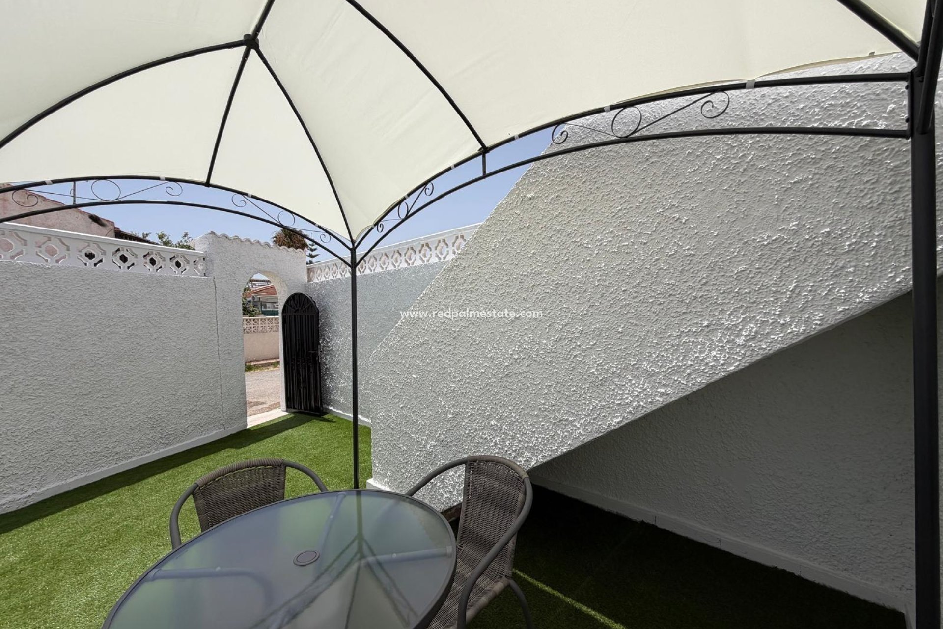 Återförsäljning - Bungalow -
Torrevieja - La Siesta - El Salado -  Torreta