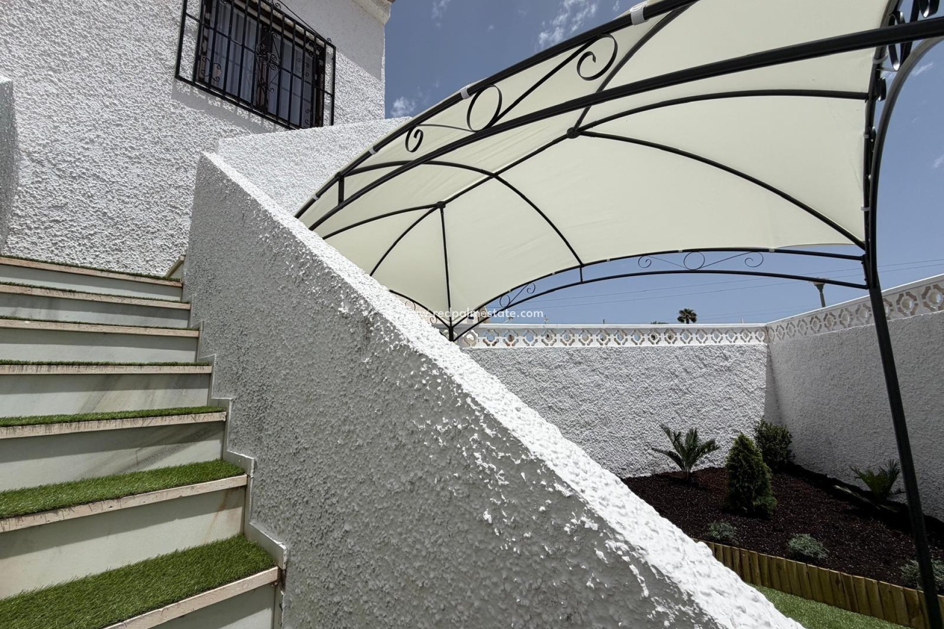 Återförsäljning - Bungalow -
Torrevieja - La Siesta - El Salado -  Torreta