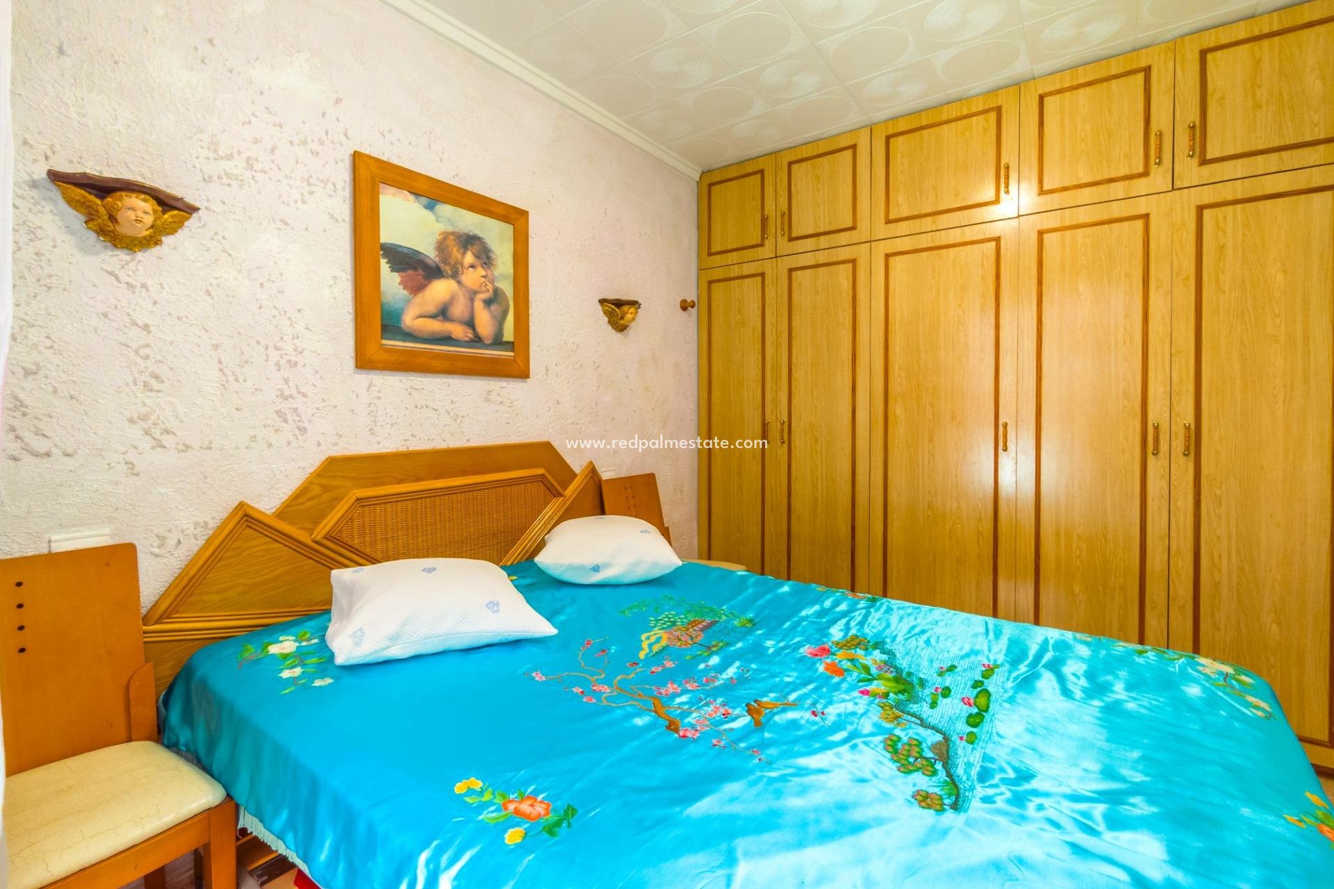 Återförsäljning - Bungalow -
Torrevieja - La Siesta - El Salado - Torreta
