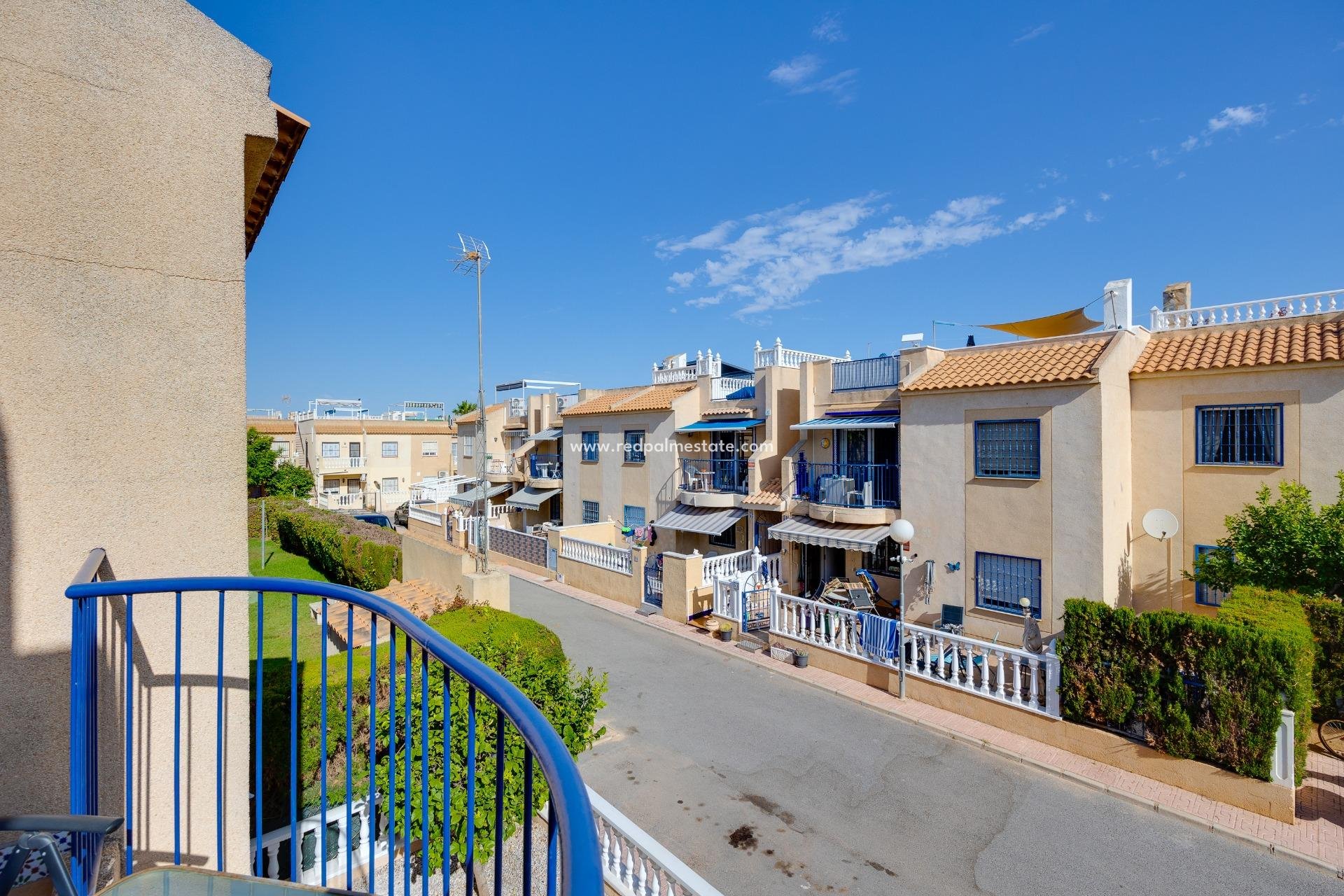 Återförsäljning - Bungalow -
Torrevieja - La Siesta - El Salado - Torreta