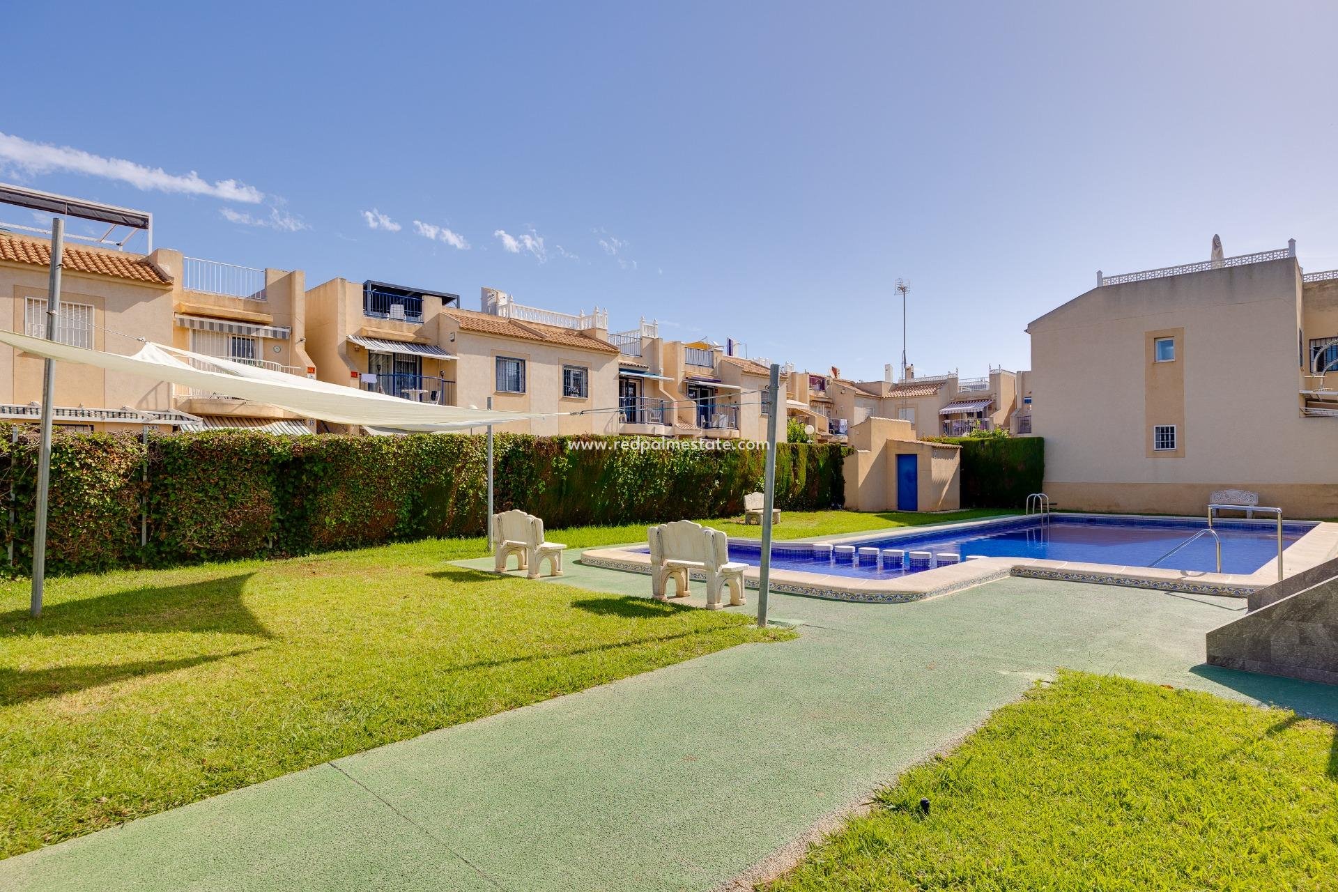 Återförsäljning - Bungalow -
Torrevieja - La Siesta - El Salado - Torreta