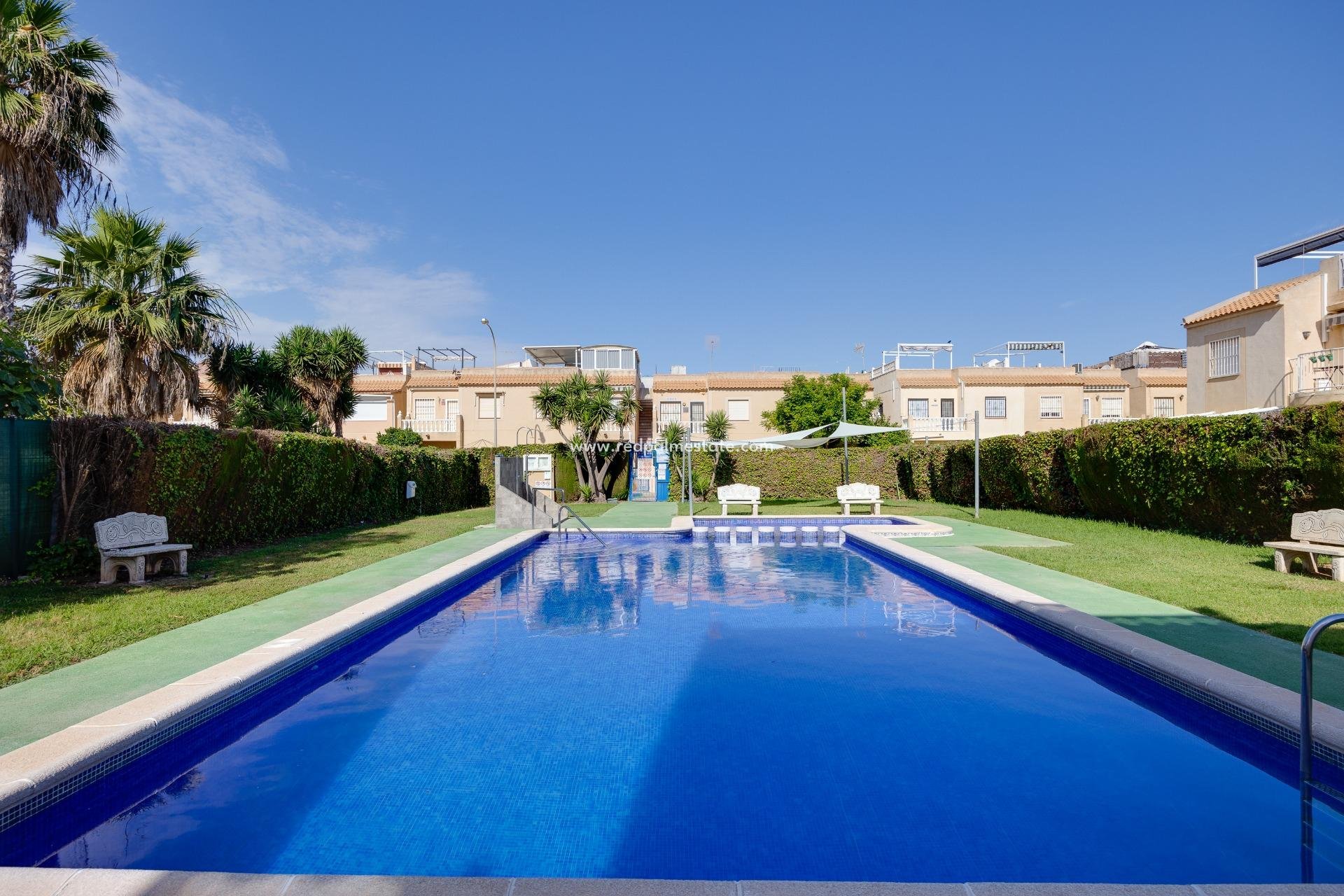 Återförsäljning - Bungalow -
Torrevieja - La Siesta - El Salado - Torreta