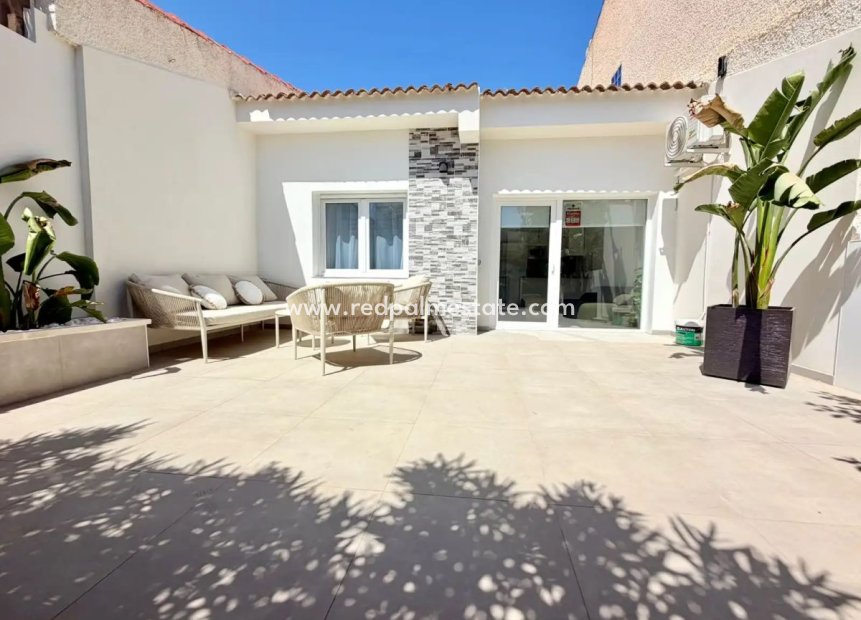 Återförsäljning - Bungalow -
Torrevieja - La Siesta - El Salado - Torreta