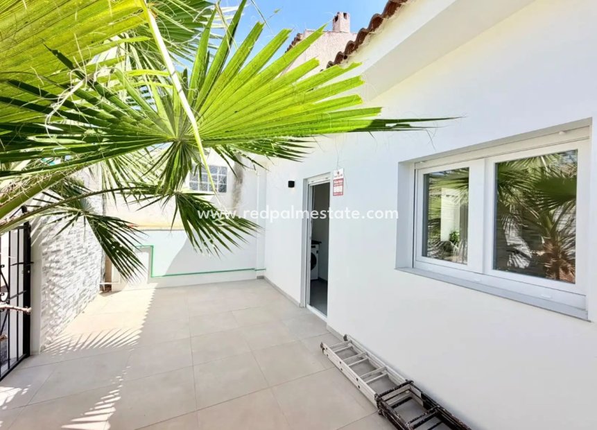 Återförsäljning - Bungalow -
Torrevieja - La Siesta - El Salado - Torreta