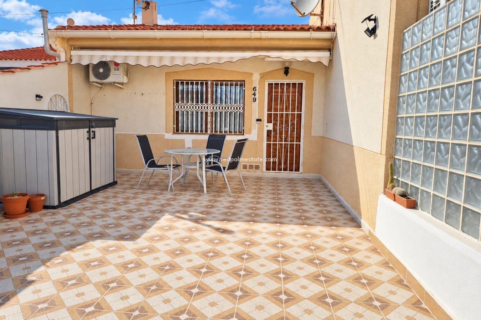 Återförsäljning - Bungalow -
Torrevieja - La Siesta - El Salado - Torreta