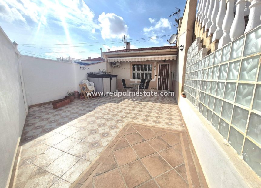 Återförsäljning - Bungalow -
Torrevieja - La Siesta - El Salado - Torreta