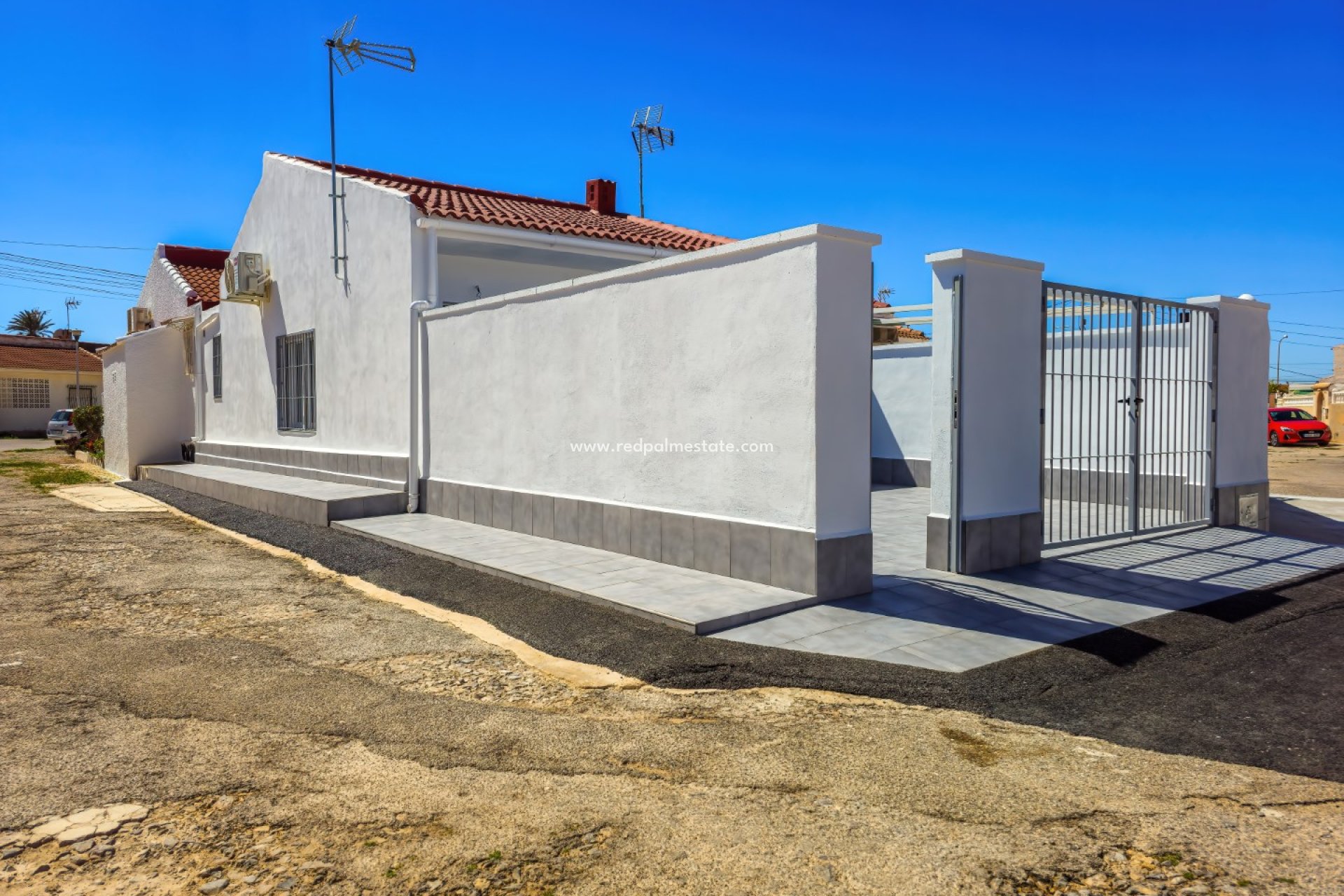 Återförsäljning - Bungalow -
Torrevieja - La Siesta - El Salado -  Torreta