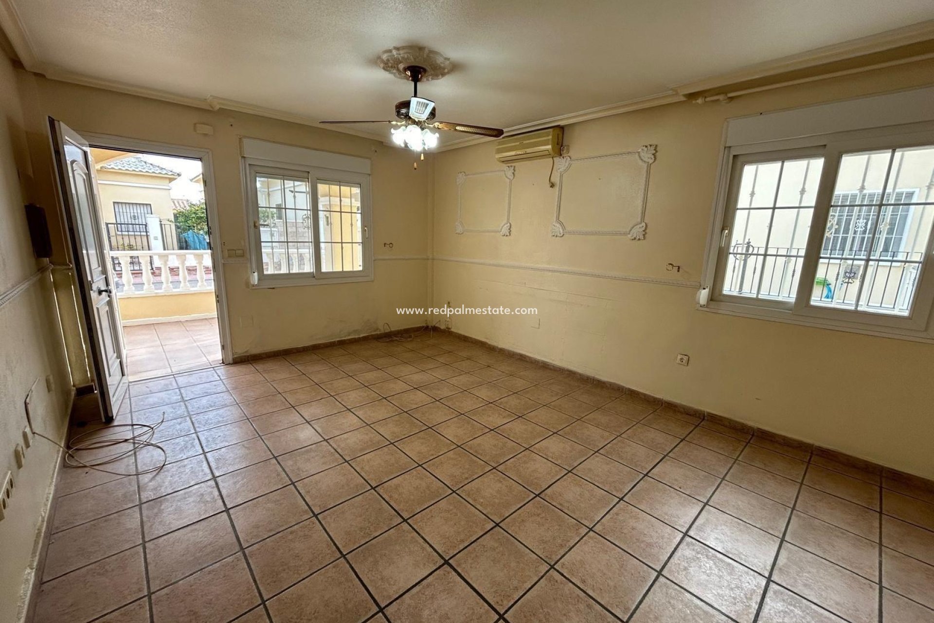 Återförsäljning - Bungalow -
Torrevieja - La Siesta - El Salado - Torreta