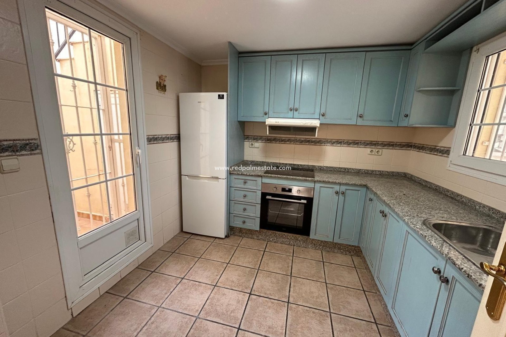 Återförsäljning - Bungalow -
Torrevieja - La Siesta - El Salado - Torreta