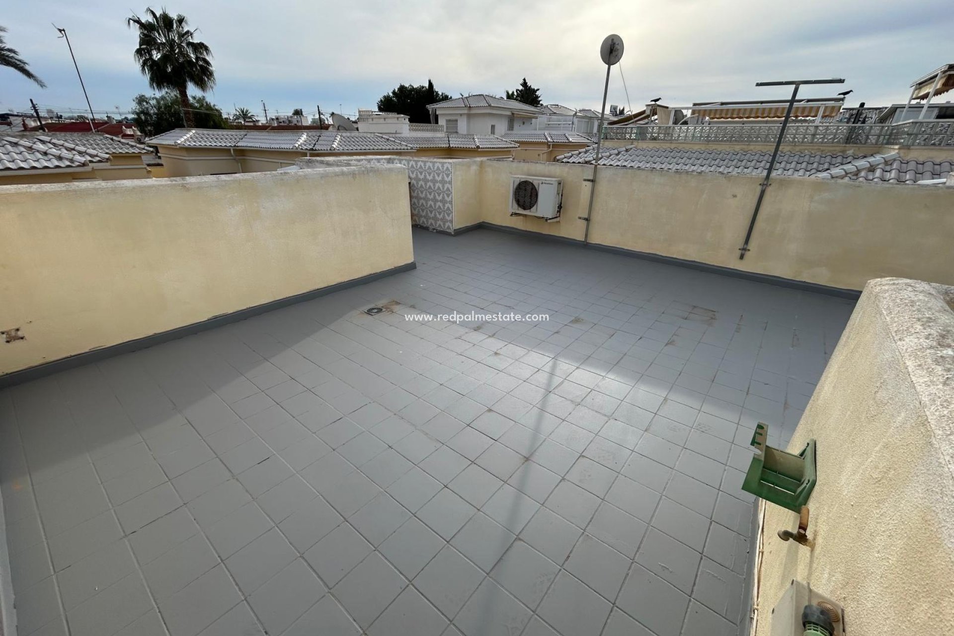 Återförsäljning - Bungalow -
Torrevieja - La Siesta - El Salado - Torreta