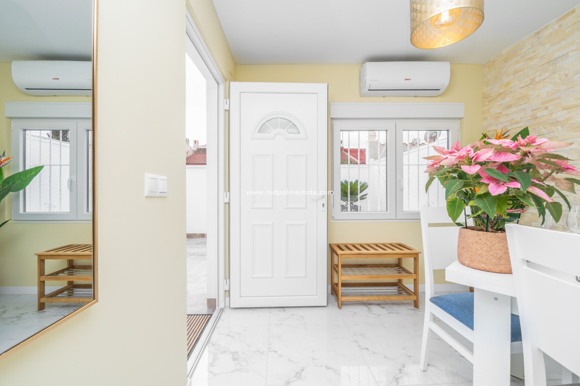 Återförsäljning - Bungalow -
Torrevieja - La Siesta - El Salado -  Torreta