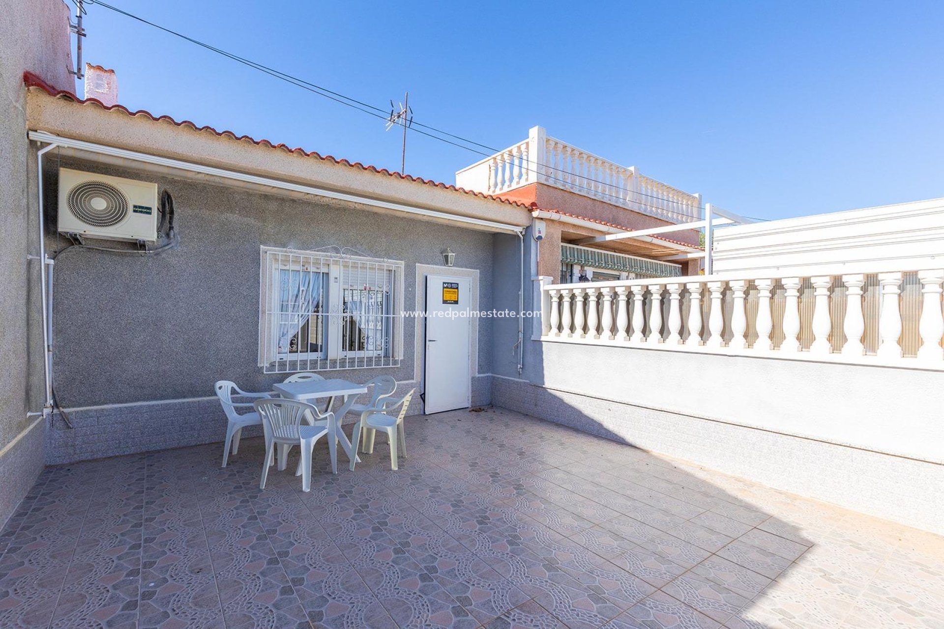 Återförsäljning - Bungalow -
Torrevieja - La Siesta - El Salado -  Torreta