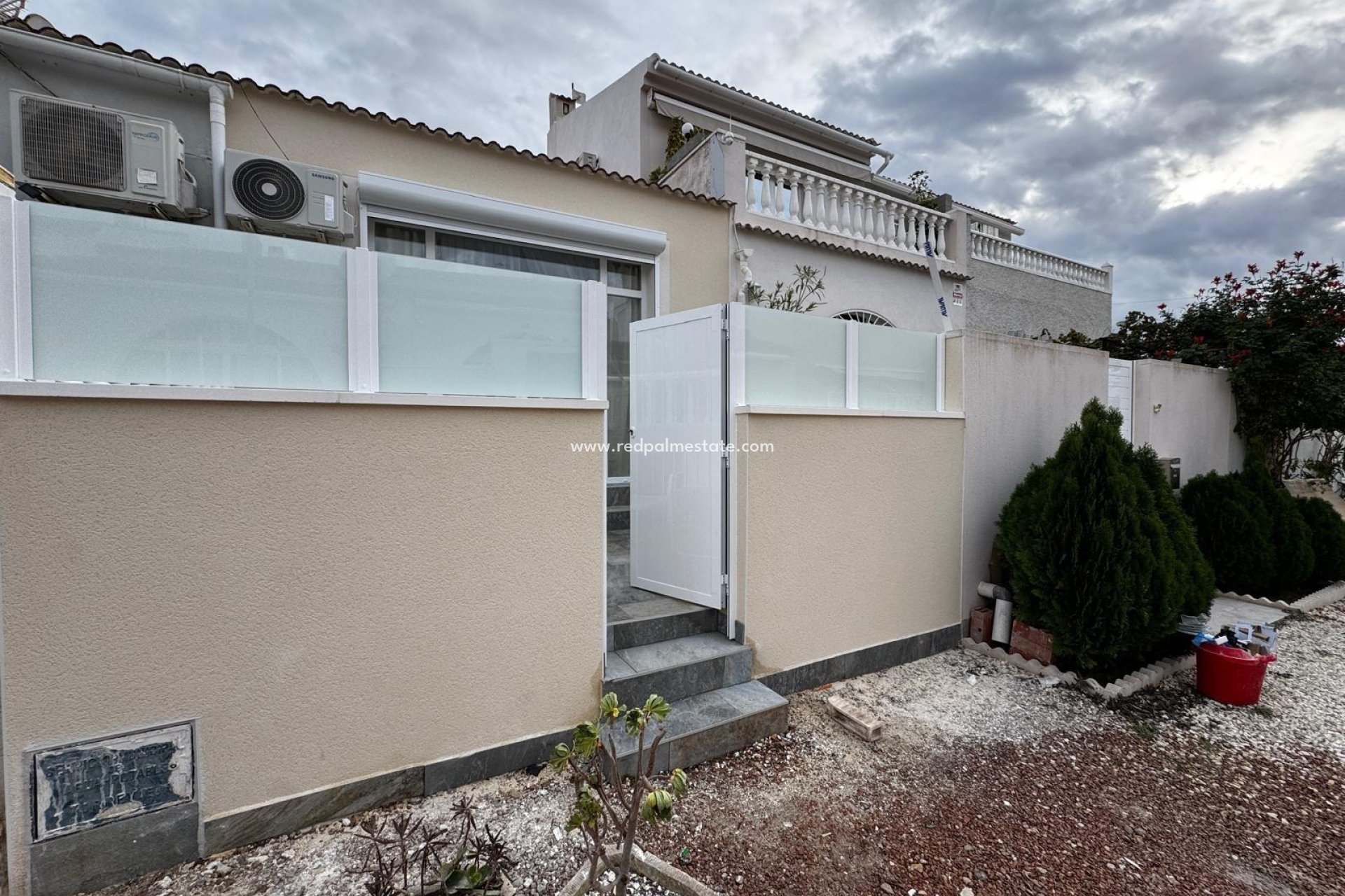 Återförsäljning - Bungalow -
Torrevieja - La Siesta - El Salado -  Torreta