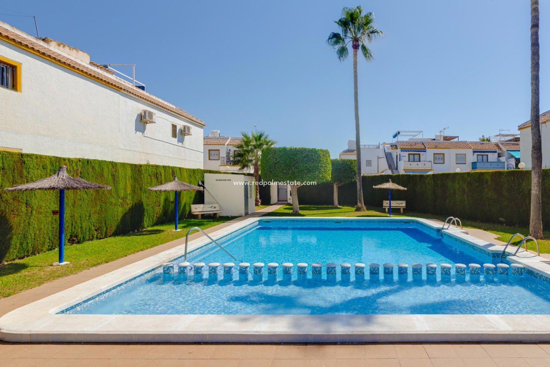 Återförsäljning - Bungalow -
Torrevieja - La Siesta - El Salado - Torreta