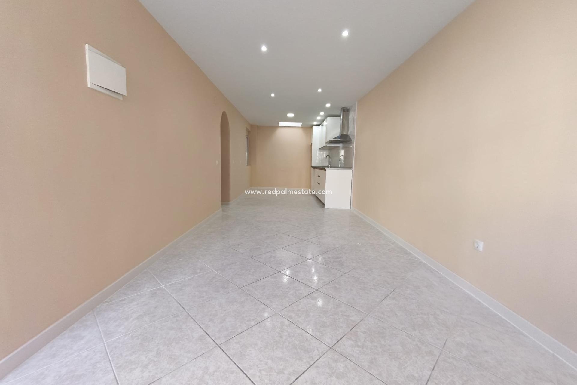 Återförsäljning - Bungalow -
Torrevieja - La Siesta - El Salado - Torreta