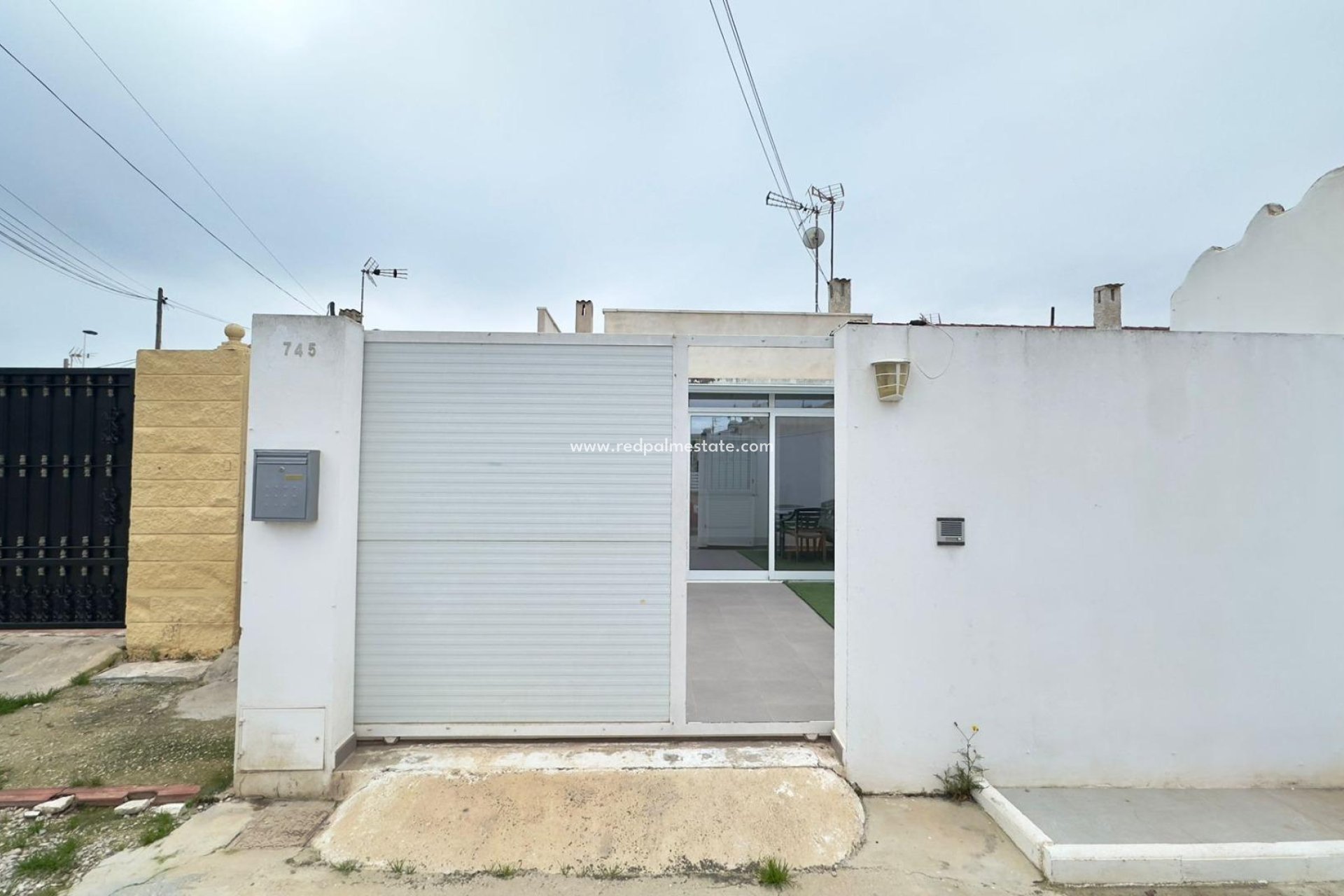 Återförsäljning - Bungalow -
Torrevieja - La Siesta - El Salado -  Torreta