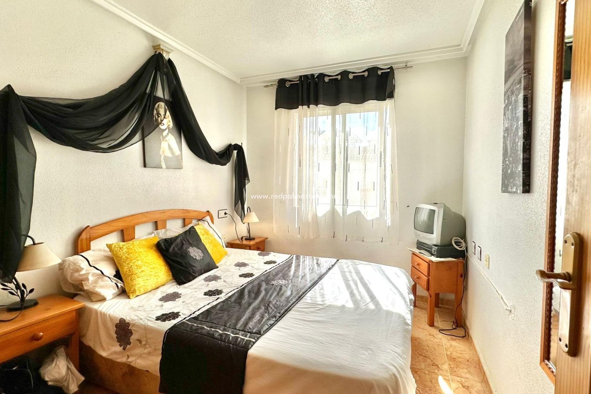 Återförsäljning - Bungalow -
Torrevieja - La Siesta - El Salado -  Torreta