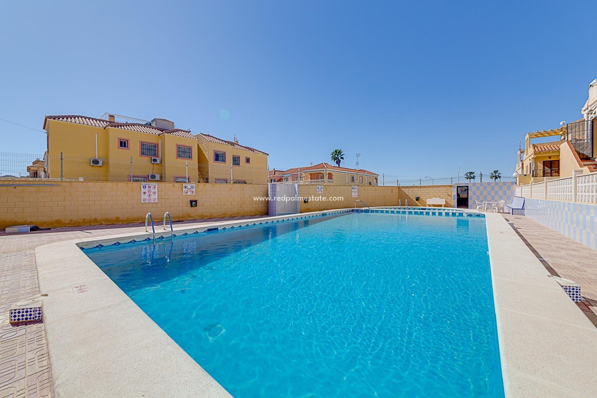 Återförsäljning - Bungalow -
Torrevieja - La Siesta - El Salado - Torreta