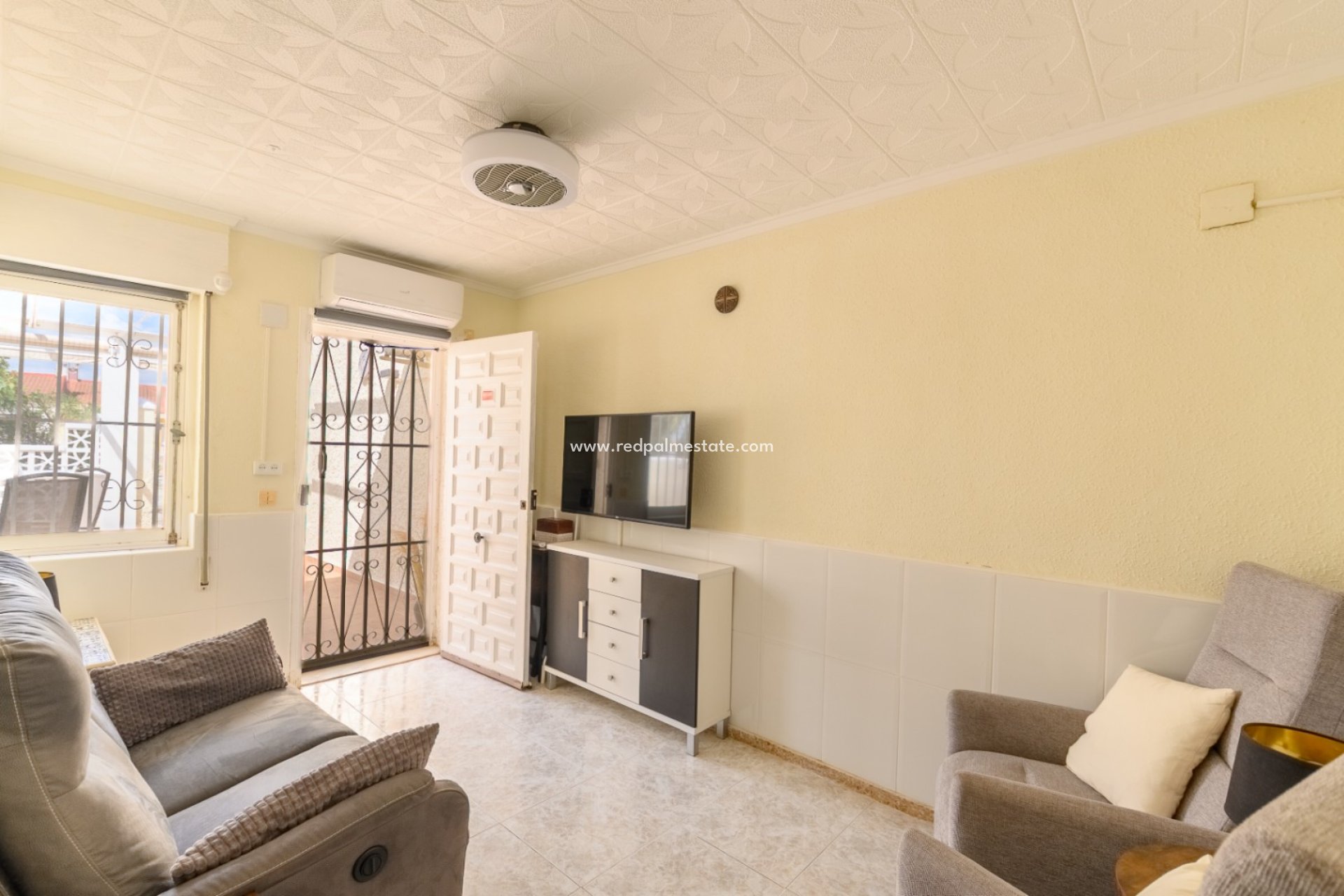 Återförsäljning - Bungalow -
Torrevieja - La Siesta - El Salado - Torreta