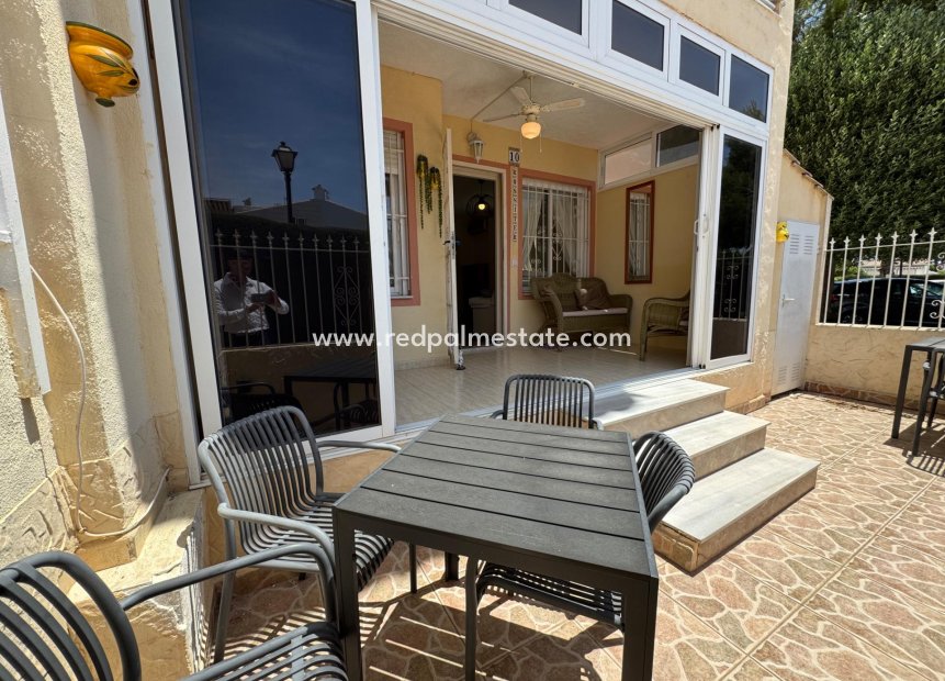 Återförsäljning - Bungalow -
Torrevieja - La Siesta - El Salado - Torreta