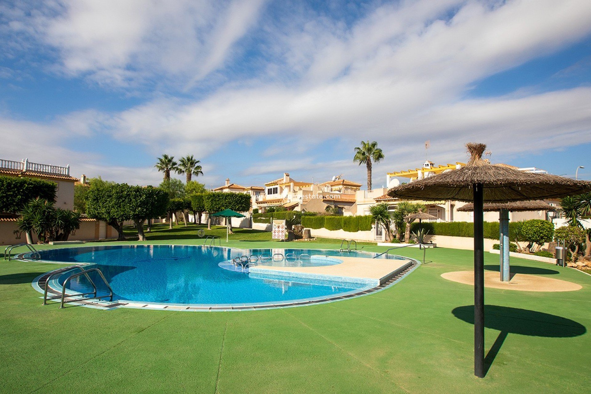 Återförsäljning - Bungalow -
Torrevieja - Los Altos