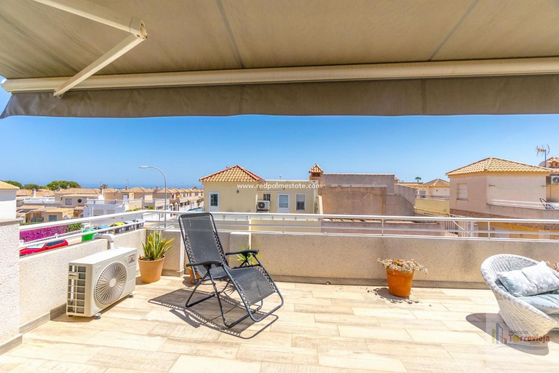 Återförsäljning - Bungalow -
Torrevieja - Los altos