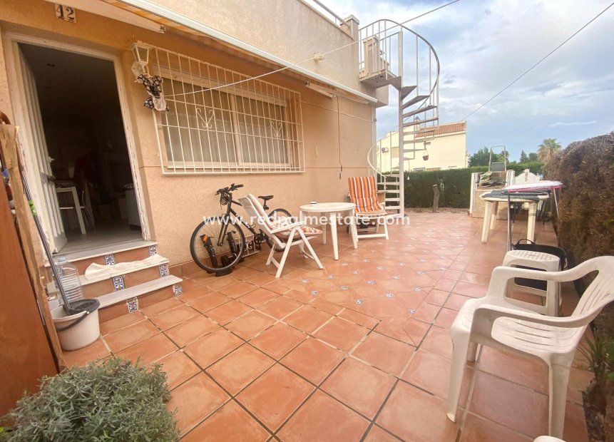 Återförsäljning - Bungalow -
Torrevieja - Los altos