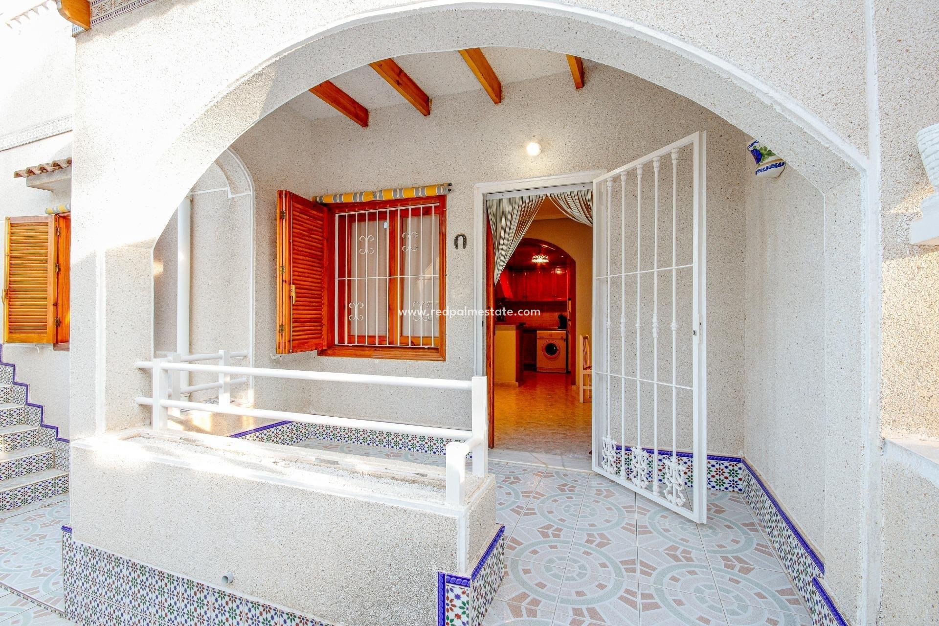 Återförsäljning - Bungalow -
Torrevieja - Los Balcones - Los Altos del Edén