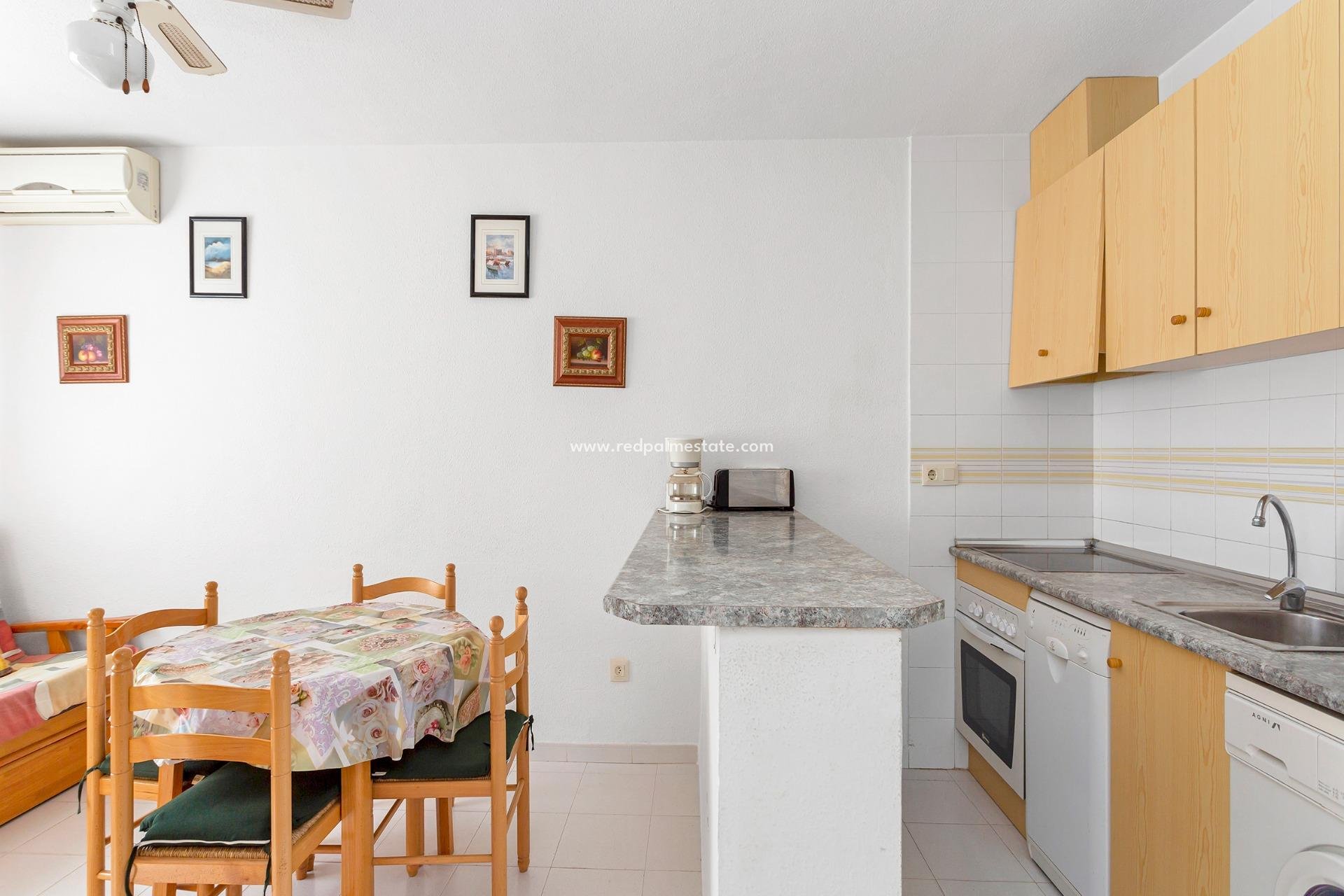 Återförsäljning - Bungalow -
Torrevieja - Los Balcones - Los Altos del Edén