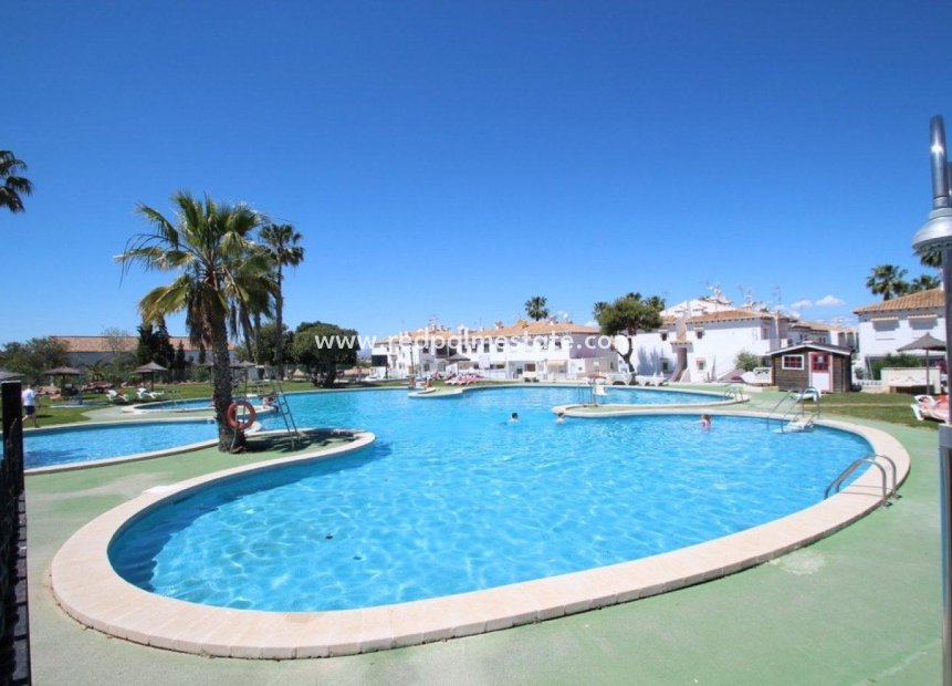 Återförsäljning - Bungalow -
Torrevieja - Los balcones
