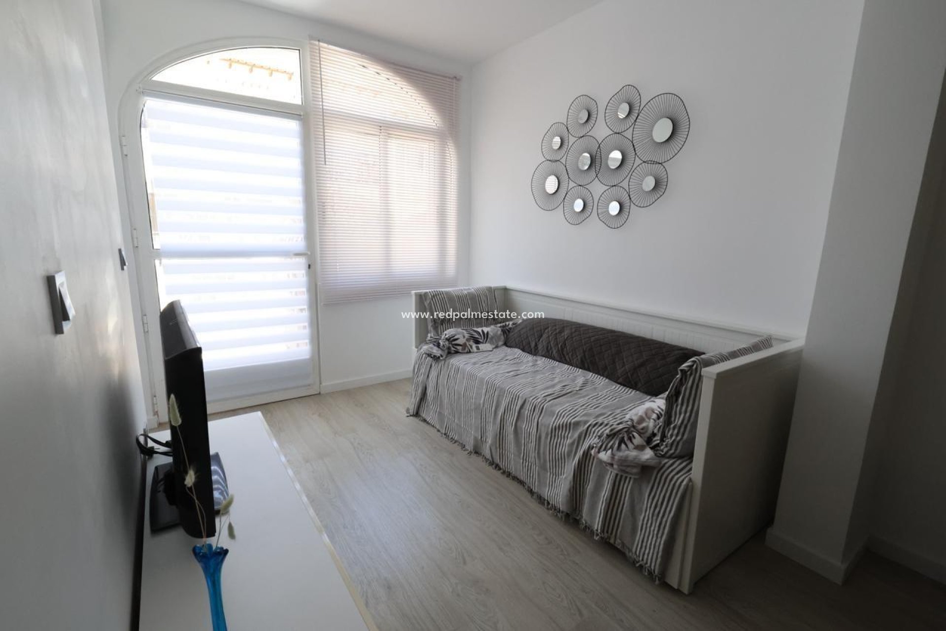 Återförsäljning - Bungalow -
Torrevieja - Los balcones