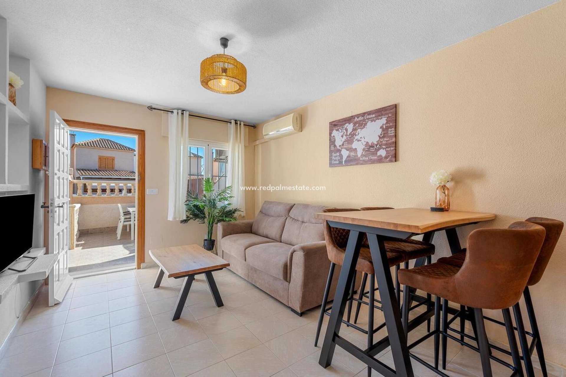 Återförsäljning - Bungalow -
Torrevieja - Los balcones